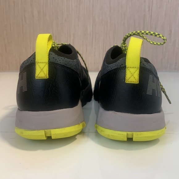🚹 Helly Hansen Men's Loke Dash Shoe black/charcoal/silver size 11 road/trail - Picture 4 of 9